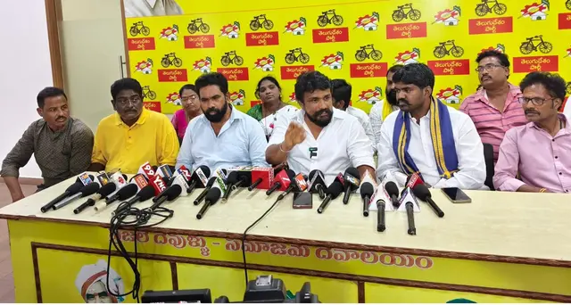 kkd-6 విలేకరుల సమావేశంలో మాట్లాడుతున్న మహాసేన రాజేష్